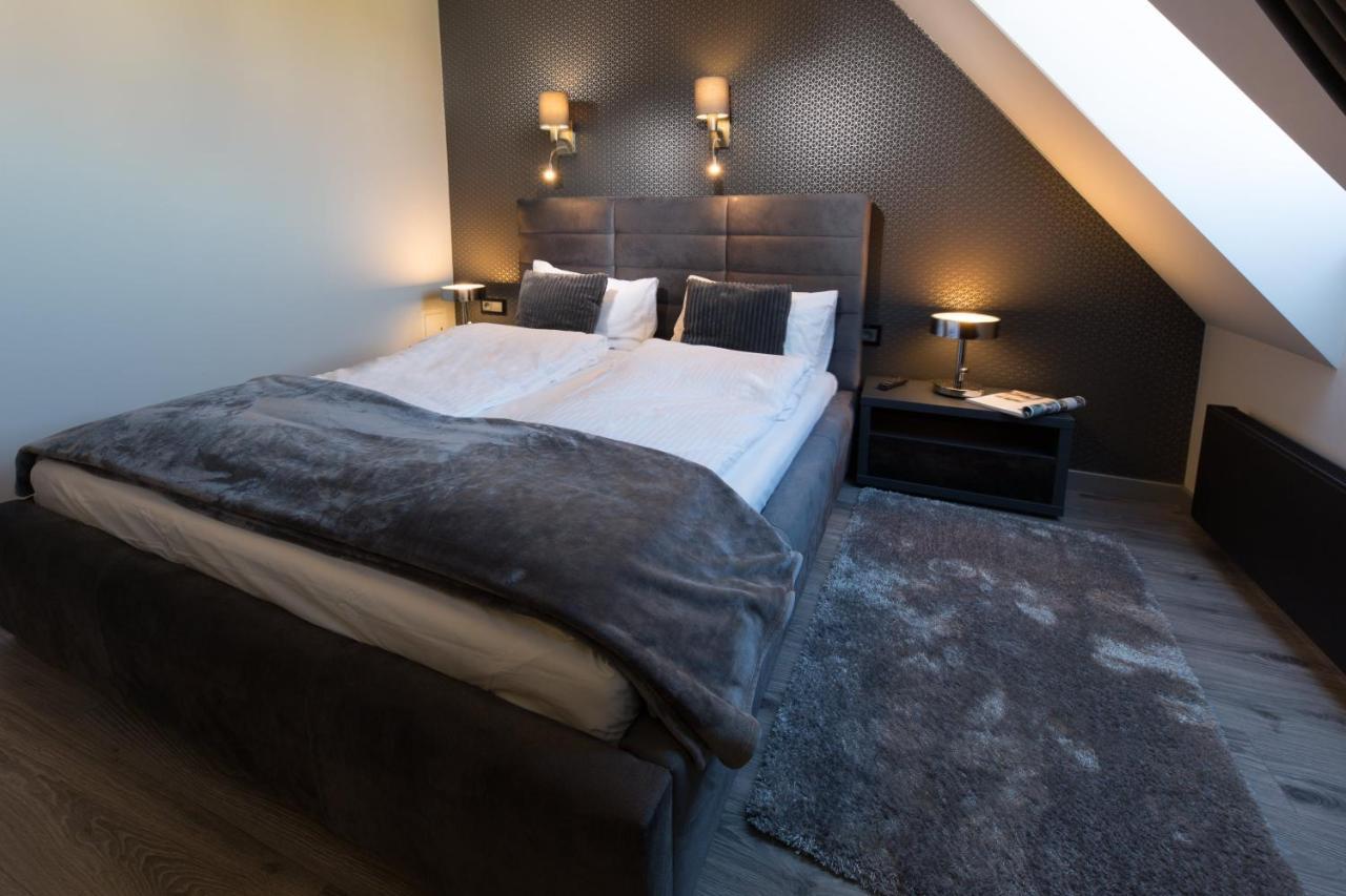New Lux Aparthotel 4*